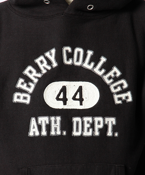 BEAMS（ビームス）の「◆CHESWICK × BEAMS / 別注　刺繍ロゴ スウェットパーカー（パーカー・メンズ・ブラック/グレー/ネイビー・SMALL/MEDIUM/LARGE）」の6枚目の写真