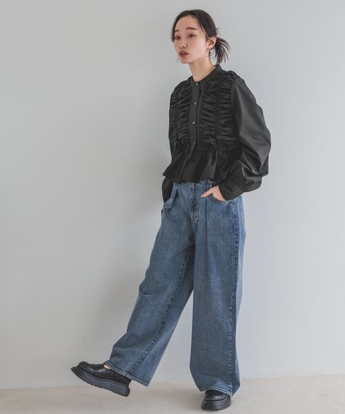 JEANASIS（ジーナシス）の「シャーリングペプラムブラウス/105459（シャツ/ブラウス・レディース・ホワイト/ブラック/ダークグリーン/チャコールグレー・FREE）」の17枚目の写真