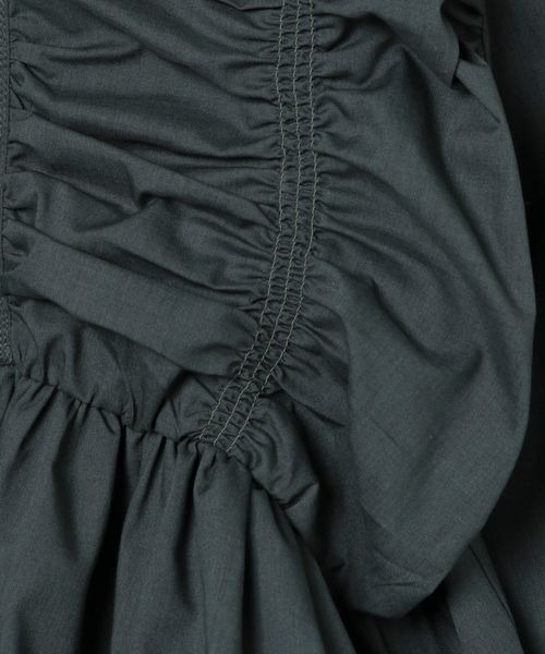 JEANASIS（ジーナシス）の「シャーリングペプラムブラウス/105459（シャツ/ブラウス・レディース・ホワイト/ブラック/ダークグリーン/チャコールグレー・FREE）」の22枚目の写真