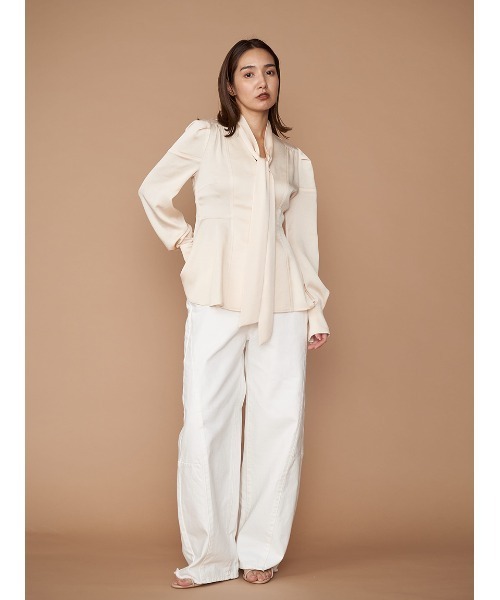 FRAY I.D（フレイアイディー）の「【RED CARD】カーブデニム（デニムパンツ・レディース・ブラック/ブルー/ホワイト・1/0）」の12枚目の写真