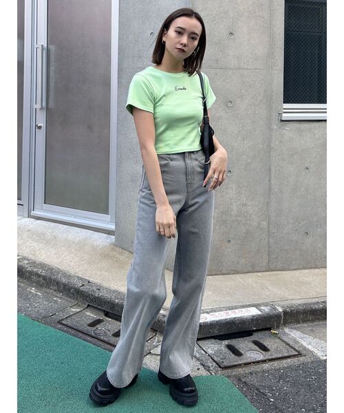 EMODA(エモダ)の「ビーズロゴTシャツ(Tシャツ/カットソー・レディース・ホワイト/ライム/ブラック・FREE)」の22枚目の写真