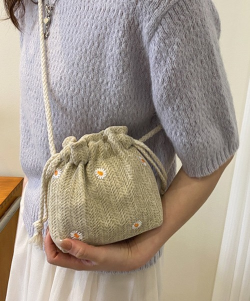 Pochi Pouch（ポチポーチ）の「Pochi Pouch/2way 花柄 マルチ 巾着/ショルダーバッグ（ショルダーバッグ・レディース・ベージュ/ホワイト/ブラウン系その他・FREE）」の3枚目の写真