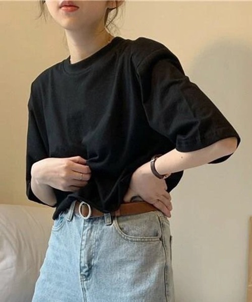 SHEPP(シープ)の「【定番】ワイドシルエット ショート無地半袖Tシャツ / クロップド丈(Tシャツ/カットソー・レディース・ホワイト/グレー/ブラック・S/M/L)」の1枚目の写真