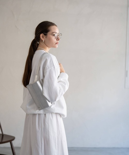 HAYNI（ヘイニ）の「Maribol マリボル（ボディバッグ/ウエストポーチ・レディース・シルバー/ブラック・FREE）」の4枚目の写真