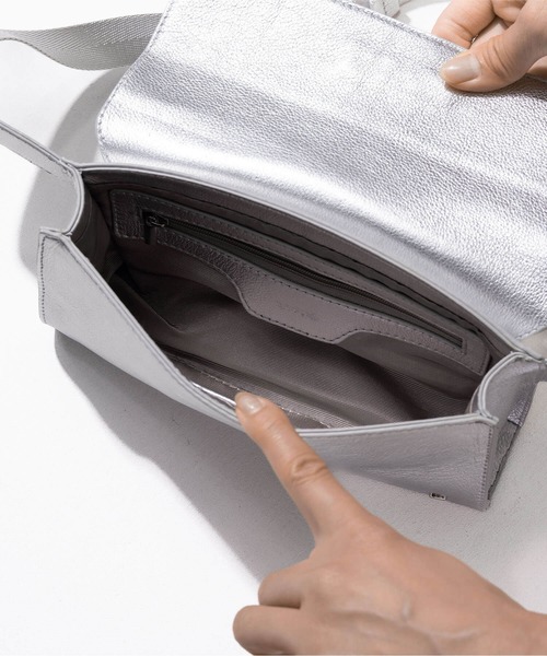 HAYNI（ヘイニ）の「Maribol マリボル（ボディバッグ/ウエストポーチ・レディース・シルバー/ブラック・FREE）」の9枚目の写真