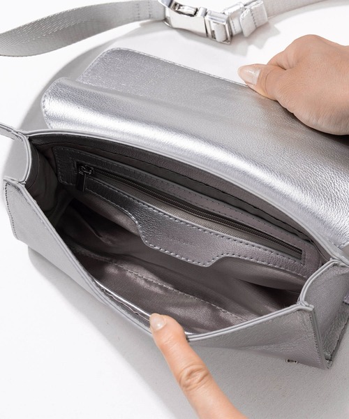 HAYNI（ヘイニ）の「Maribol マリボル（ボディバッグ/ウエストポーチ・レディース・シルバー/ブラック・FREE）」の10枚目の写真