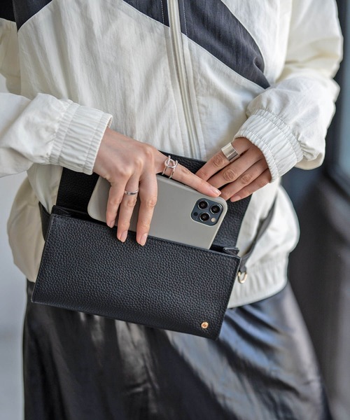 HAYNI（ヘイニ）の「Maribol マリボル（ボディバッグ/ウエストポーチ・レディース・シルバー/ブラック・FREE）」の7枚目の写真