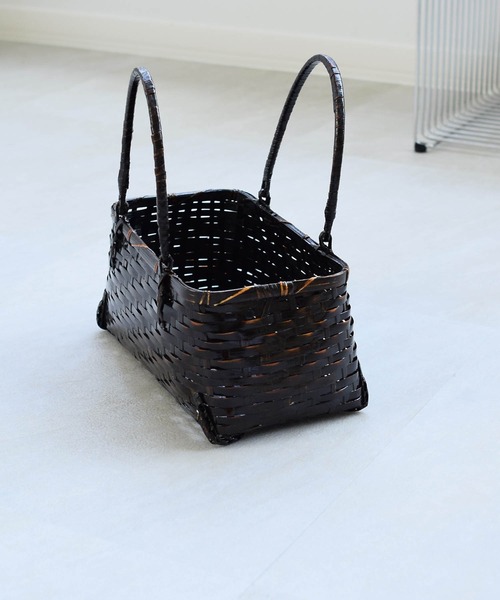 utatane(ウタタネ)の「竹かごバッグ+日本製注染生地あずま袋セット utatane 黒飴色 紺の川面(かごバッグ・レディース・ブラック・FREE)」の7枚目の写真