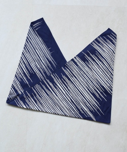 utatane(ウタタネ)の「竹かごバッグ+日本製注染生地あずま袋セット utatane 黒飴色 紺の川面(かごバッグ・レディース・ブラック・FREE)」の8枚目の写真