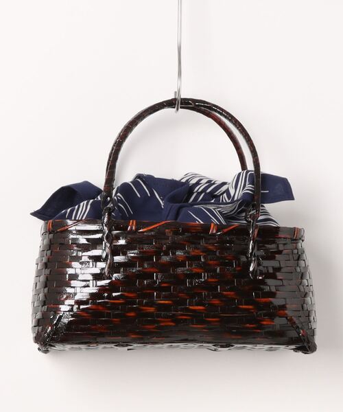 utatane(ウタタネ)の「竹かごバッグ+日本製注染生地あずま袋セット utatane 黒飴色 紺の川面(かごバッグ・レディース・ブラック・FREE)」の13枚目の写真