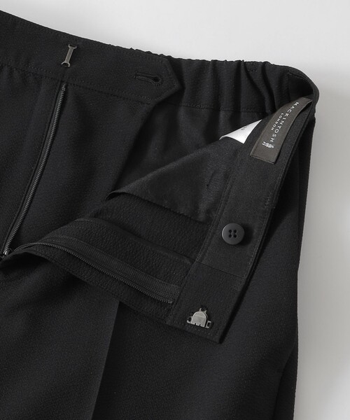 MACKINTOSH LONDON(マッキントッシュ ロンドン)の「【エクラ掲載】ストレッチサッカーパンツ(その他パンツ・レディース・ブラック/ブラウン・36/38)」の9枚目の写真