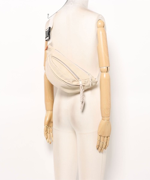 florist（フローリスト）の「キャンプノットダブルポケットボディーバッグ（ボディバッグ/ウエストポーチ・レディース・オレンジ/イエロー/グリーン/ホワイト/ブラック・FREE）」の19枚目の写真