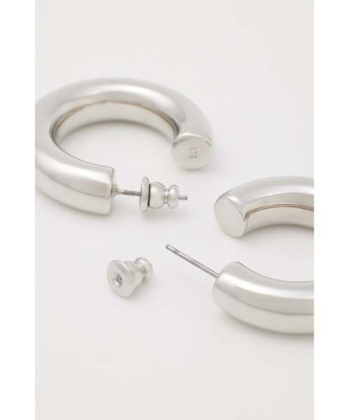 SLY（スライ）の「VOLUME HOOP P/EARRING ボリューム フープ ピアス（ピアス（両耳用）・レディース・ゴールド/シルバー・FREE）」の6枚目の写真