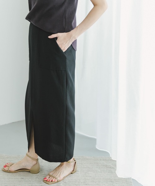 ITEMS URBANRESEARCH（アイテムズ アーバンリサーチ）の「リネンライクタイトスカート（スカート・レディース・グレー系その他/ブラック/キャメル・FREE）」の12枚目の写真