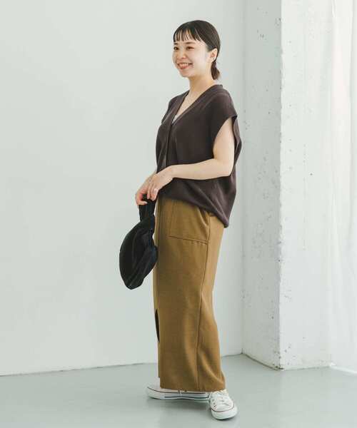 ITEMS URBANRESEARCH（アイテムズ アーバンリサーチ）の「リネンライクタイトスカート（スカート・レディース・グレー系その他/ブラック/キャメル・FREE）」の22枚目の写真