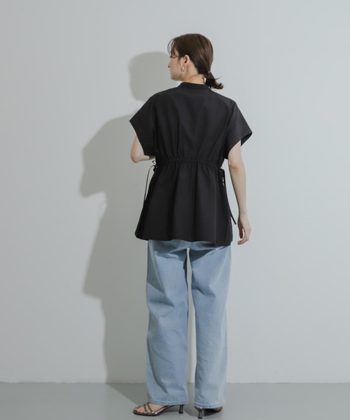SENSE OF PLACE by URBAN RESEARCH（センスオブプレイスバイアーバンリサーチ）の「ウエストシャーリングペプラムブラウス（シャツ/ブラウス・レディース・オフホワイト/ブラック/ブルー・ONE）」の15枚目の写真