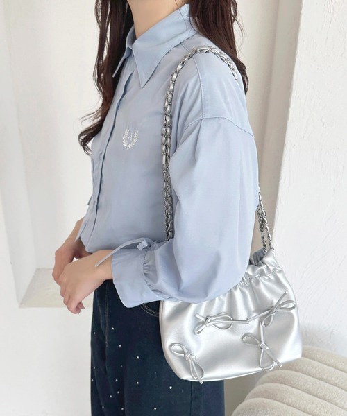 apres jour(アプレジュール)の「エンブレム2WAYタイシャツ【ZOZOTOWN限定アイテム】(シャツ/ブラウス・レディース・グレー/オフホワイト/サックスブルー・X-LARGE/フリー)」の14枚目の写真