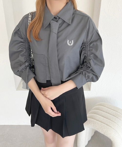 apres jour(アプレジュール)の「エンブレム2WAYタイシャツ【ZOZOTOWN限定アイテム】(シャツ/ブラウス・レディース・グレー/オフホワイト/サックスブルー・X-LARGE/フリー)」の7枚目の写真