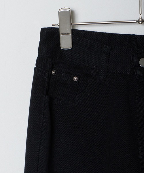 Chick（チック）の「Cut Out Straight Denim Pants / カットアウトストレートデニムパンツ（デニムパンツ・レディース・ブラック/ブルー・S/M/L）」の12枚目の写真