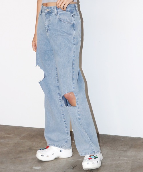 Chick（チック）の「Cut Out Straight Denim Pants / カットアウトストレートデニムパンツ（デニムパンツ・レディース・ブラック/ブルー・S/M/L）」の3枚目の写真