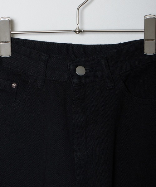 Chick（チック）の「Cut Out Straight Denim Pants / カットアウトストレートデニムパンツ（デニムパンツ・レディース・ブラック/ブルー・S/M/L）」の14枚目の写真