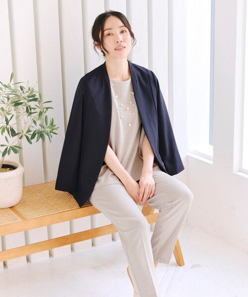 Tiaclasse(ティアクラッセ)の「「きれい見え」バックペプラムトップス(Tシャツ/カットソー・レディース・ネイビー/グレイッシュベージュ/ブラック・M/L)」の14枚目の写真
