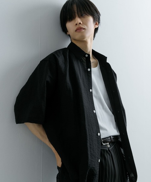 SENSE OF PLACE by URBAN RESEARCH(センスオブプレイスバイアーバンリサーチ)の「ドローコードレギュラーカラーシャツ(シャツ/ブラウス・メンズ・パープル/チャコールグレー/ブラック・LARGE/MEDIUM)」の5枚目の写真