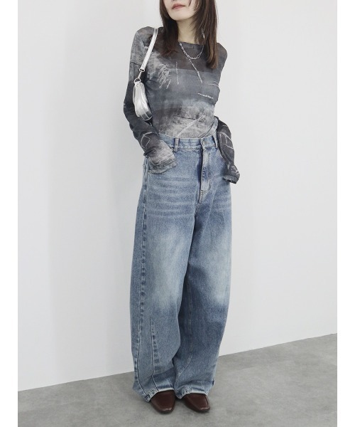 Reurie'(レウリィ)の「ルーズパターンシアートップ/loose pattern sheer top 長袖 クルーネック シースルー 透け感 インナー ニュアンス柄 マーブル模様 総柄 ラメ 大人カジュアル 韓国 水色 ライトブルー ブルー 黒 ブラック(Tシャツ/カットソー・レディース・ブラック/ブルー系その他・FREE)」の19枚目の写真