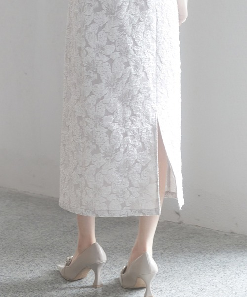 SAISON DE PAPILLON（セゾンドパピヨン）の「ジャガード生地バックスリットキャミワンピース（ワンピース・レディース・グレー/ブラック/ダークブラウン・S/M/L）」の17枚目の写真