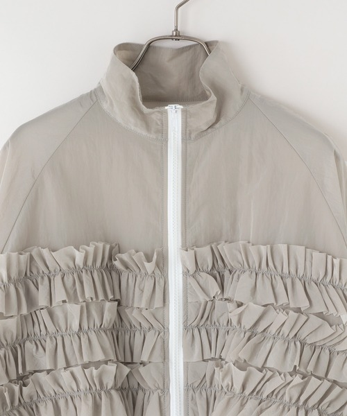 LOWRYS FARM（ローリーズファーム）の「フリルナイロンブルゾン 145390