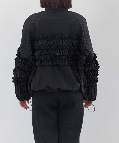 LOWRYS FARM（ローリーズファーム）の「フリルナイロンブルゾン 145390