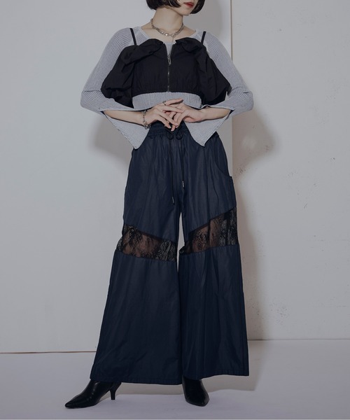 Ezick（エジック）の「Multi-fit 2way バルーンジップビスチェ（ベスト・レディース・アイボリー/ブラック・FREE）」の7枚目の写真