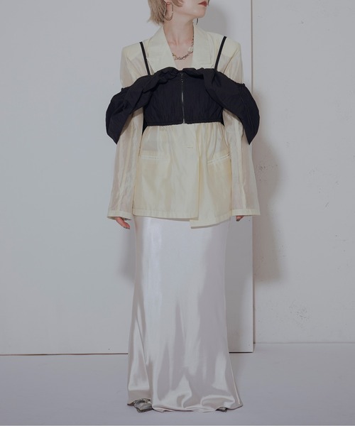 Ezick（エジック）の「Multi-fit 2way バルーンジップビスチェ（ベスト・レディース・アイボリー/ブラック・FREE）」の11枚目の写真