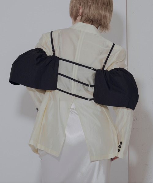 Ezick（エジック）の「Multi-fit 2way バルーンジップビスチェ（ベスト・レディース・アイボリー/ブラック・FREE）」の10枚目の写真