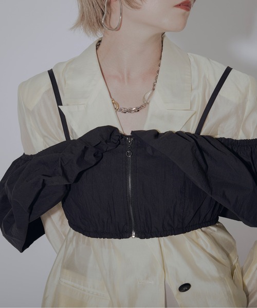 Ezick（エジック）の「Multi-fit 2way バルーンジップビスチェ（ベスト・レディース・アイボリー/ブラック・FREE）」の8枚目の写真