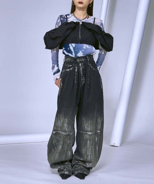 Ezick（エジック）の「Multi-fit 2way バルーンジップビスチェ（ベスト・レディース・アイボリー/ブラック・FREE）」の20枚目の写真