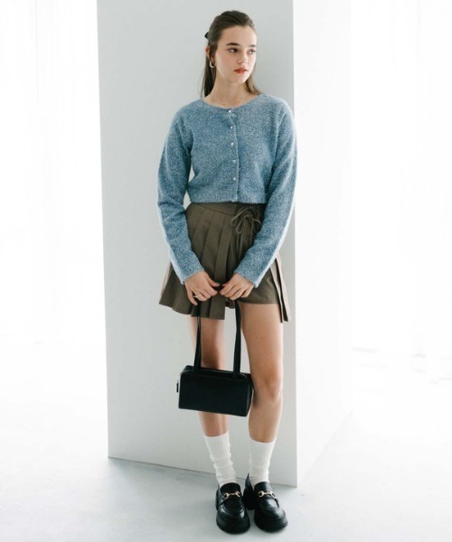 archives(アルシーヴ)の「ラメフェザーコンパクトニットカーディガン(ニット/セーター・レディース・ブルー/ブルーグレー/オレンジ/シルバーグレー・MEDIUM)」の9枚目の写真