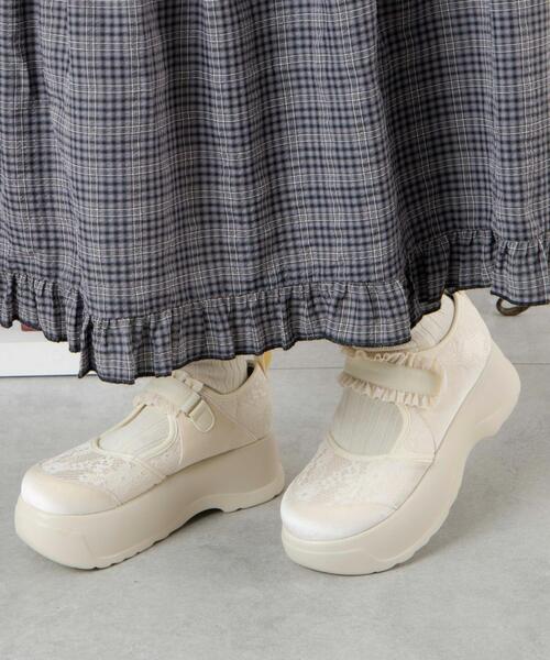 WEGO(ウィゴー)の「WEGO/レースアップベルクロシューズ(バレエシューズ・レディース・オフホワイト/ブラック・MEDIUM/LARGE)」の20枚目の写真