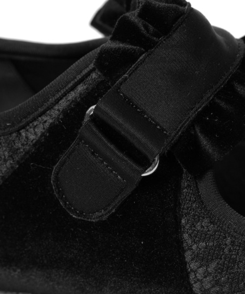 WEGO(ウィゴー)の「WEGO/レースアップベルクロシューズ(バレエシューズ・レディース・オフホワイト/ブラック・MEDIUM/LARGE)」の4枚目の写真