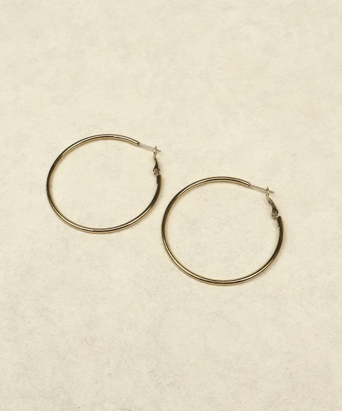 CEMONEMO(セモネモ)の「【金属アレルギー対応】 ワイドフープ ピアス / ステンレス(ピアス(両耳用)・レディース・シルバー/ゴールド・4/5)」の13枚目の写真