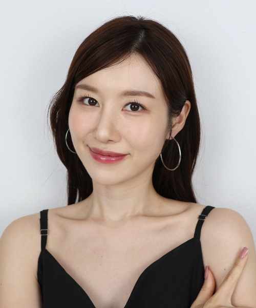 CEMONEMO（セモネモ）の「【金属アレルギー対応】 ワイドフープ ピアス / サージカルステンレス 316L（ピアス（両耳用）・レディース・シルバー/ゴールド・4/5）」の13枚目の写真