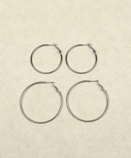 CEMONEMO（セモネモ）の「【金属アレルギー対応】 ワイドフープ ピアス / サージカルステンレス 316L（ピアス（両耳用）・レディース・シルバー/ゴールド・4/5）」の4枚目の写真