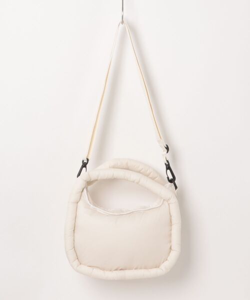 HUNTER（ハンター）の「HUNTER/ハンター ショルダーバック フレイムド パファー ミディ ホーボー FRAMED PUFFER MIDI HOBO UBX3712KBM（ショルダーバッグ・レディース・ブラック/ホワイト・FREE）」の3枚目の写真
