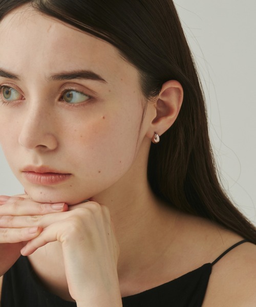 ciite' surgical stainless（シーテサージカルステンレス）の「【 金属アレルギー対応 】 ミニドロップピアス サージカルステンレス   (両耳用)（ピアス（両耳用）・レディース・ゴールド/シルバー/ピンクゴールド・FREE）」の13枚目の写真