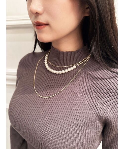 RESEXXY（リゼクシー）の「多連パールロングネックレス（ネックレス・レディース・ゴールド/シルバー・FREE）」の3枚目の写真