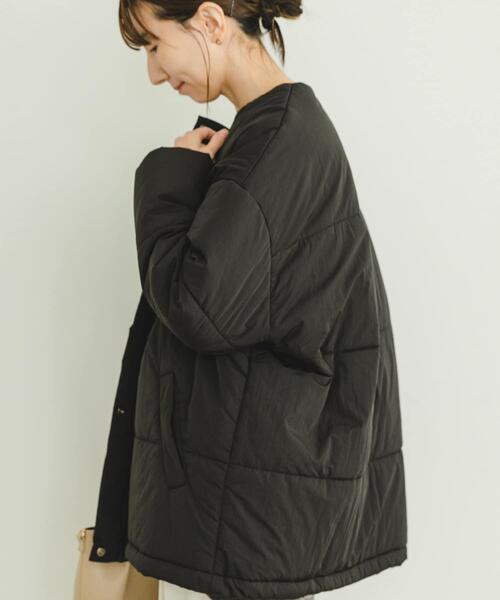 ITEMS URBANRESEARCH（アイテムズ アーバンリサーチ）の「中綿キルトオーバージャケット（ダウンジャケット/コート・レディース・ホワイト系その他/ブラック・FREE）」の5枚目の写真