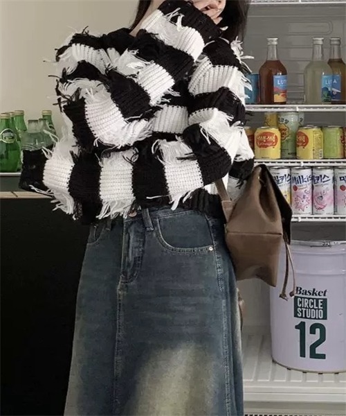 FREE STYLISTS（フリー スタイリスト）の「フリンジボーダーニットプルオーバー（ニット/セーター・レディース・パープル/ブラウン/レッド/ブラック・FREE）」の12枚目の写真