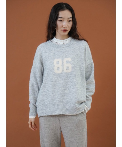 FIKA.(フィーカ)の「Wool-like number logo knit(ニット/セーター・レディース・杢グレー/モカ/オフホワイト・FREE)」の1枚目の写真