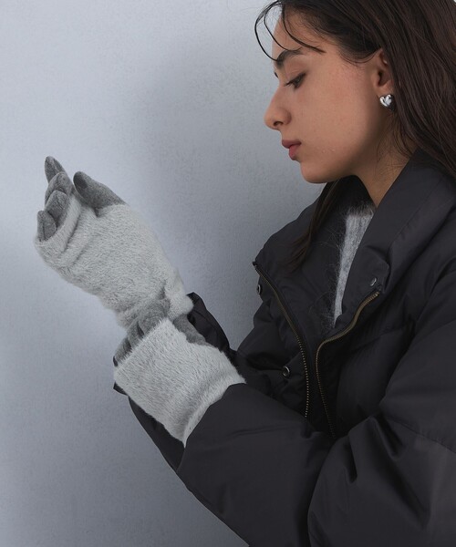 green label relaxing（グリーンレーベルリラクシング）の「【WEB限定】3WAY シャギー アームウォーマー グローブ / 手袋 ―タッチパネル対応―（手袋・レディース・オフホワイト/ライトグレー/ダークグレー・FREE）」の2枚目の写真