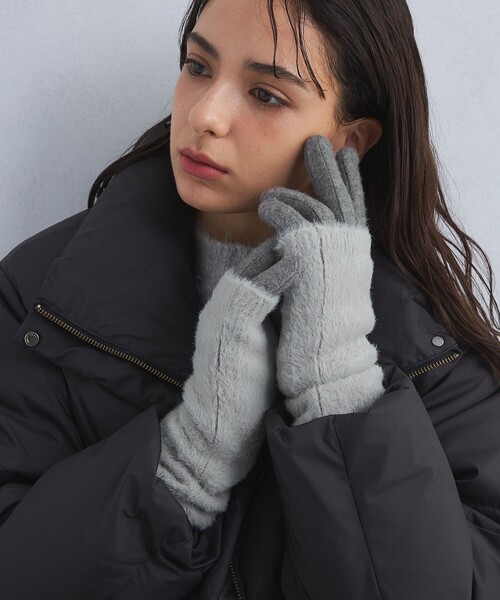 green label relaxing（グリーンレーベルリラクシング）の「【WEB限定】3WAY シャギー アームウォーマー グローブ / 手袋 ―タッチパネル対応―（手袋・レディース・オフホワイト/ライトグレー/ダークグレー・FREE）」の4枚目の写真